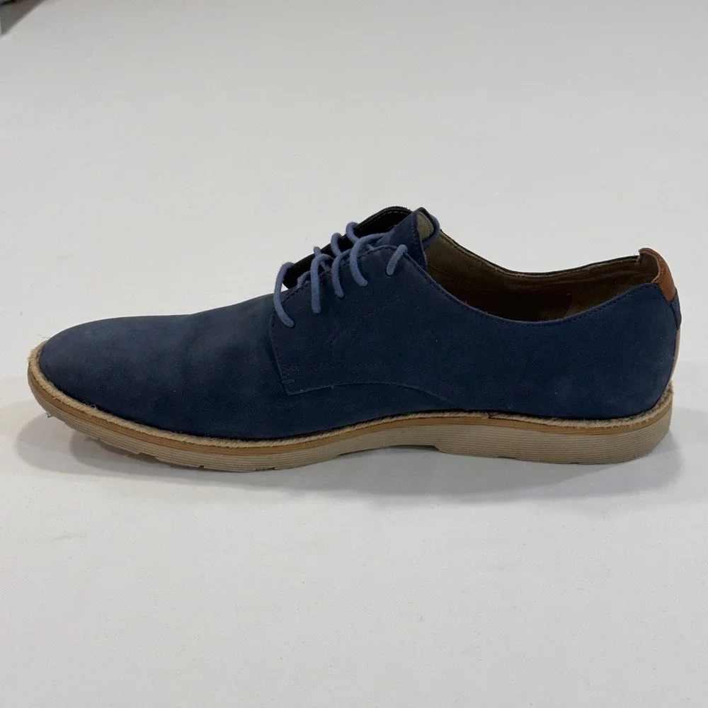 Clarks these tor